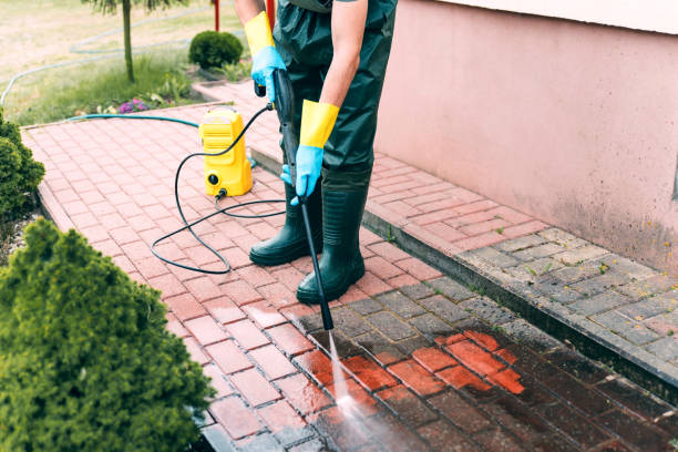 Best Sign and Awning Cleaning  in Bigfoot, TX
